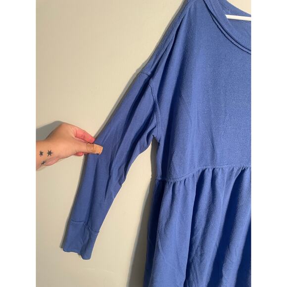 Free People Forever Your Girl Slouchy Top in Blue Size Medium - Picture 2 of 9
